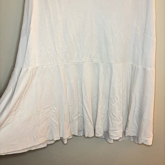 Forever 21 Women’s White Peplum Tank Top Size 2X - Picture 2 of 8